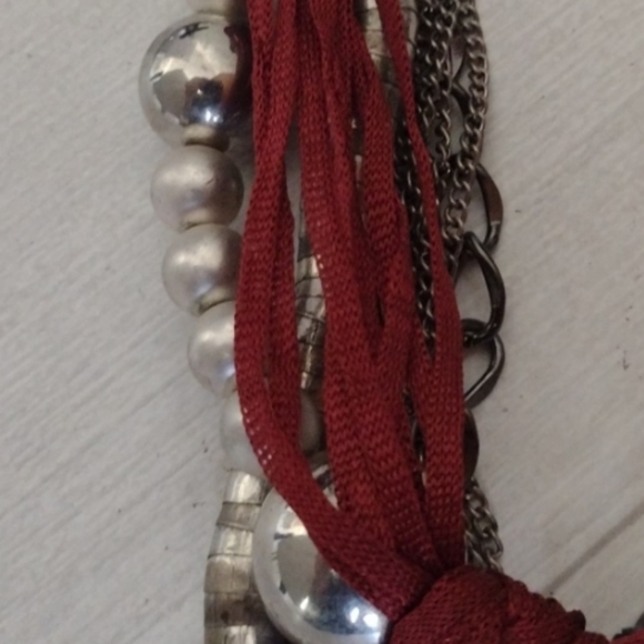 Multimedia & Very Silver-Like Beaded Multi-Chain Statement Wearable Art Necklace - Picture 6 of 12